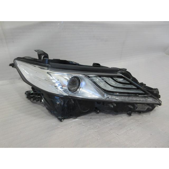AXVH70　トヨタ　カムリ　ヘッドライト fit=scale-down,w=1200