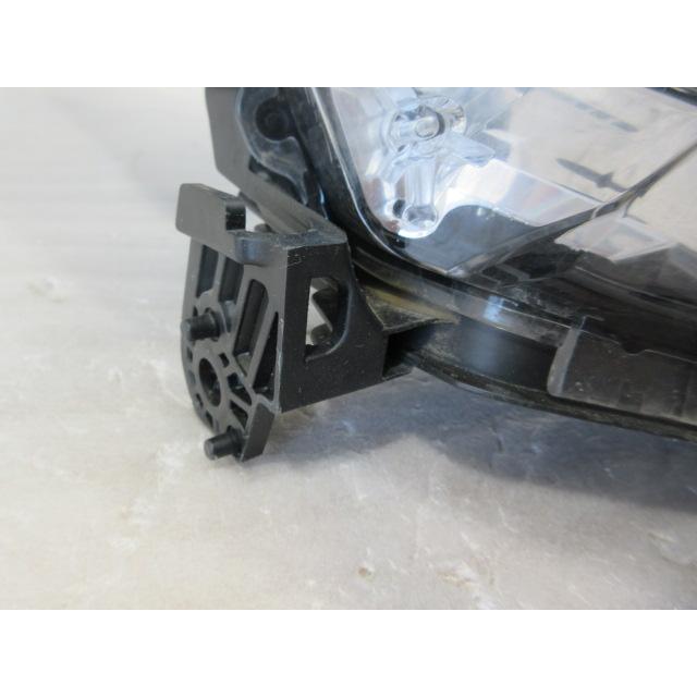 良品 ホンダ ヴェゼル RU1/RU3 後期 純正 LED 右ヘッドライト : e75-69 