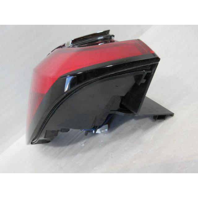 ホンダ オデッセイ 後期 テールランプ Assy 美品 磨き済み ホンダ オデッセイ RC 後期 純正 右 テールランプ