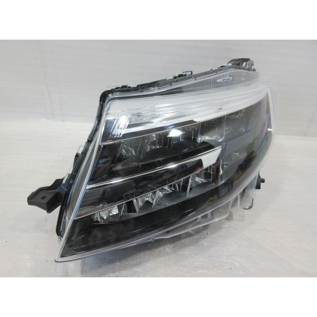 良品 トヨタ ルーミー カスタム M900A/M910A 後期 純正 LED 左 ヘッド
