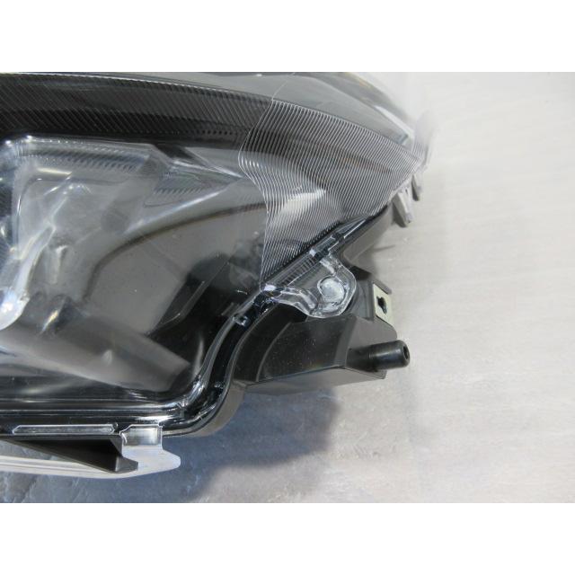 良品 トヨタ ルーミー カスタム M900A/M910A 後期 純正 LED 左 ヘッド