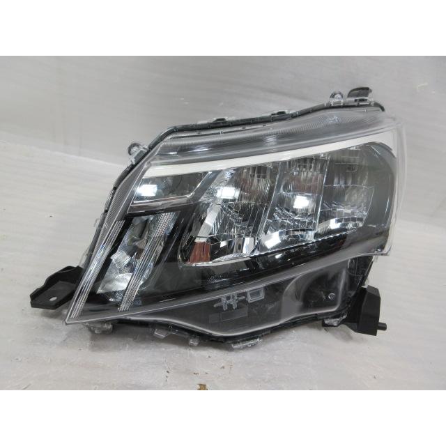 ルーミー　カスタム　後期型　LED ヘッドライト　左側 良品 トヨタ ルーミー カスタム M900A/M910A 後期 純正 LED 左
