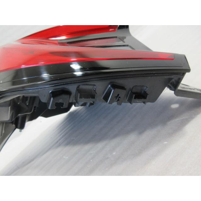 良品 トヨタ ヤリス MXPA10 純正 左 テールランプ : 株式会社MKParts