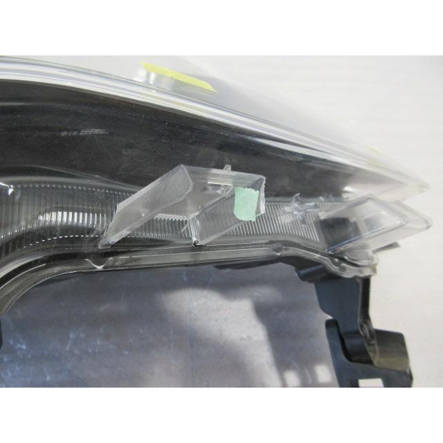 トヨタ スペイド NCP141/NSP140 純正 ハロゲン 右 ヘッドライト : 株式