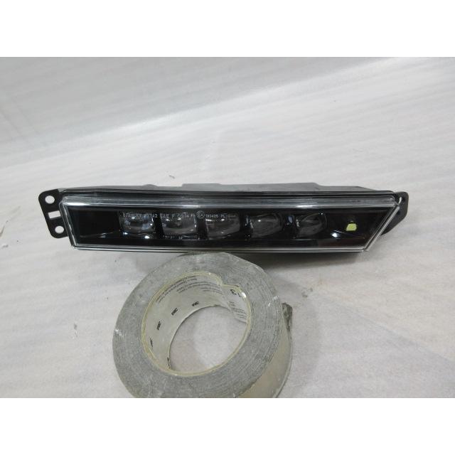 ホンダ　VEZEL ヴェゼル　RV5 純正　左フォグランプ　中古　LED 良品 ホンダ ヴェゼル RV3/RV5 純正 LED 右 フォグランプ : 株式会社