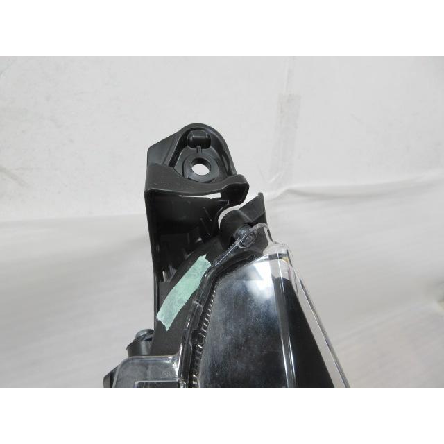 トヨタ ノア ZWR90W/MZRA90W 純正 LED 左 ヘッドライト : 株式会社