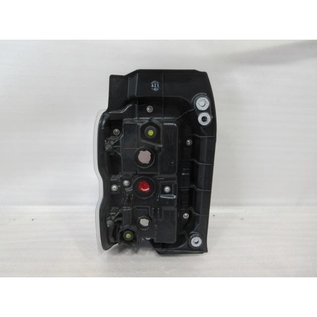 良品 スズキ ハスラー MR52S/MR92S 純正 右 テール ランプ : 株式会社