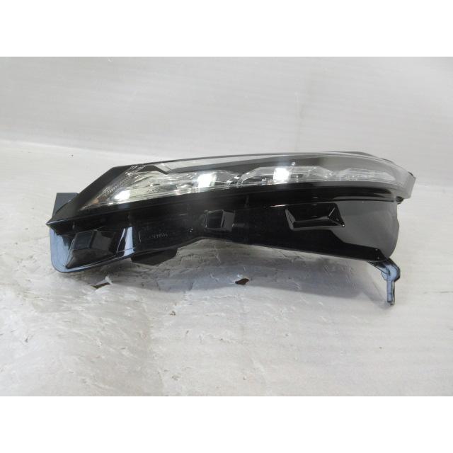 良品 三菱 ekクロス B34W/B35W 純正 LED 左 クリアランス ランプ