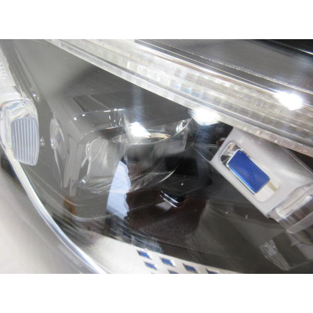 良品 メルセデス・ベンツ Sクラス W223 純正 LED 右 ヘッドライトの画像