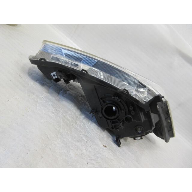 ホンダ フリード GB3 後期 純正 HID 左 ヘッドライト 刻印：N5 : 株式