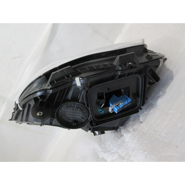 良品 メルセデス・ベンツ Eクラス W214 純正 LED 右 ヘッドライト
