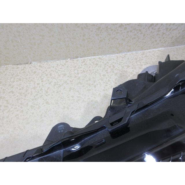 良品 レクサス NX AAZA20/TAZA25 3眼 純正 LED 左 ヘッドライト 81185