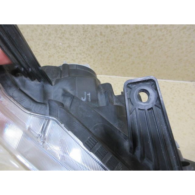 ホンダ ステップワゴン RK1/RK2 純正 HID 右 ヘッドライト コーナー