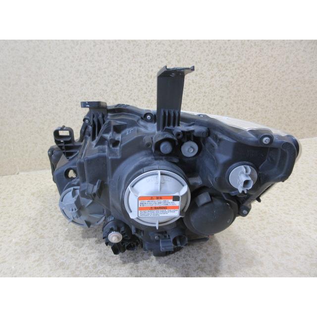 ホンダ ステップワゴン RK1/RK2 純正 HID 右 ヘッドライト コーナー