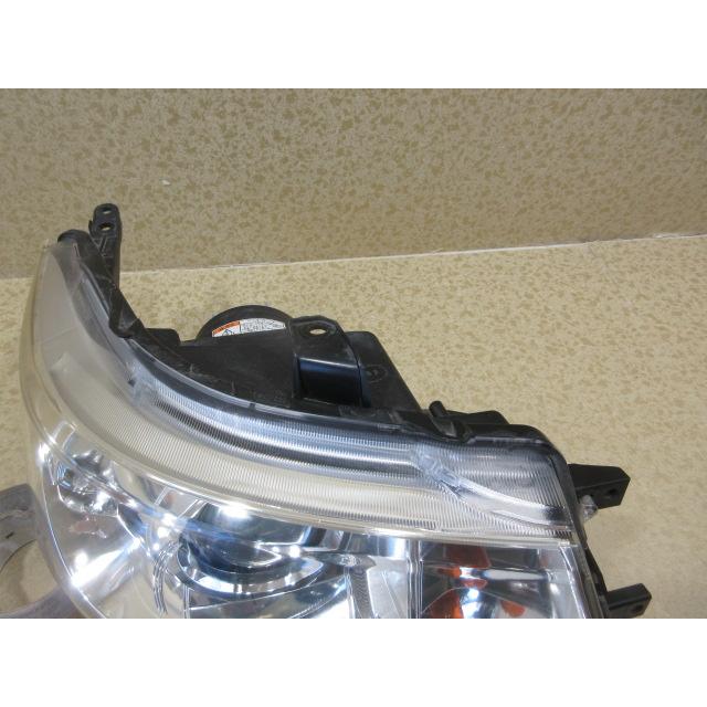 スズキ ワゴンR スティングレー MH23S 純正 HID 右 ヘッドライト