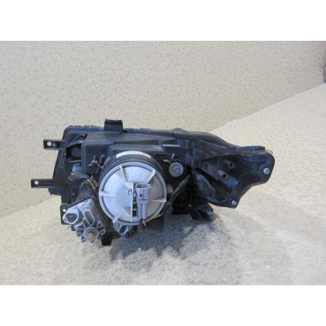 スズキ ワゴンR スティングレー MH23S 純正 HID 右 ヘッドライト