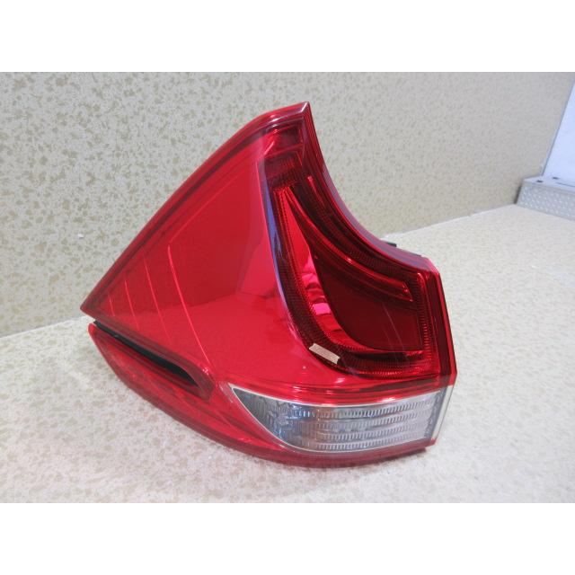 ホンダ フリード GB5 純正 左 テール ランプ 刻印：J0 33550-TDK-J01