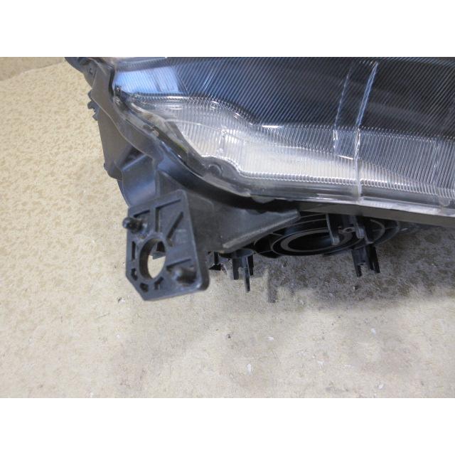 ホンダ フリード スパイク GB3 純正 HID 右 ヘッドライト 刻印：N