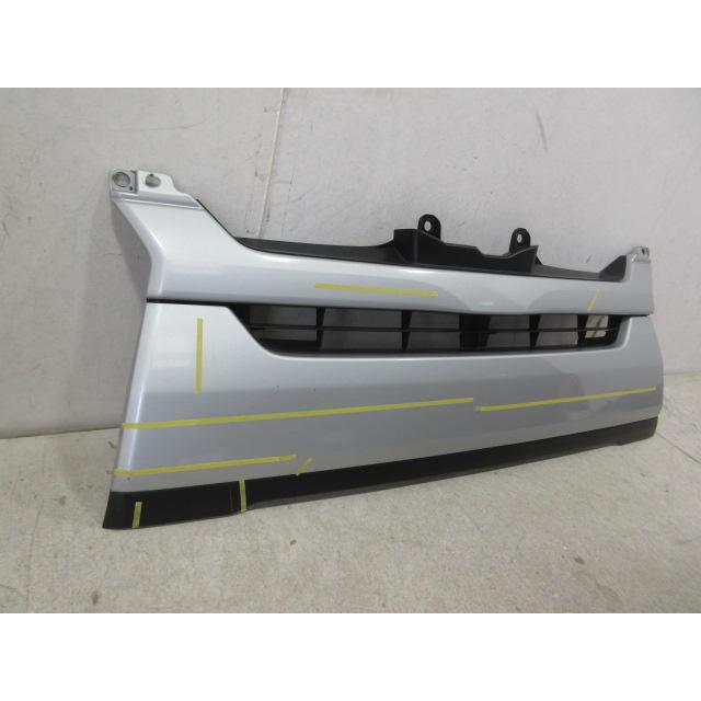 トヨタ ハイエース 200系 4型/5型 標準 純正 フロント グリル