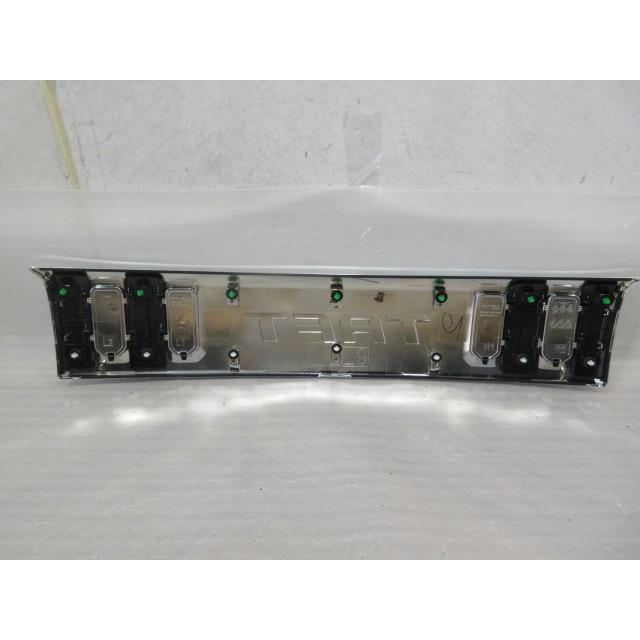 良品 ダイハツ TAFT タフト LA900S/LA910S 純正 メッキ フロント