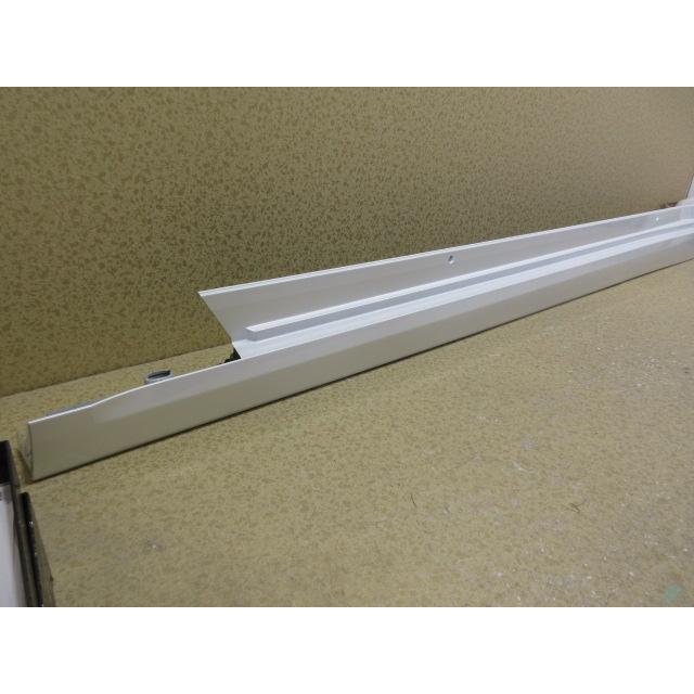 トヨタ クラウンセダン AZSH32 モデリスタ 右サイドスカート(新品未開封) トヨタ クラウン セダン AZSH32 純正 左サイドステップ 75860-30510-A0