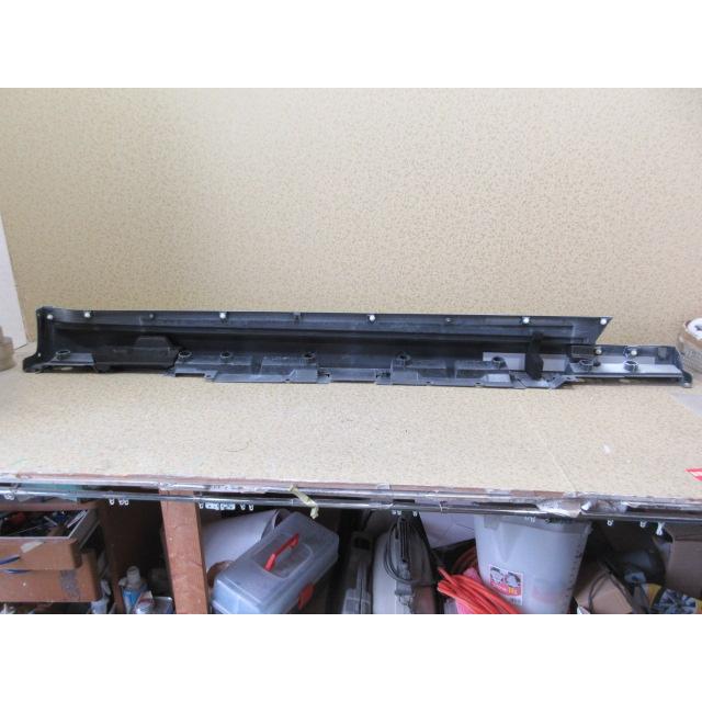 トヨタ クラウン セダン AZSH32 純正 左サイドステップ 75860-30510-A0