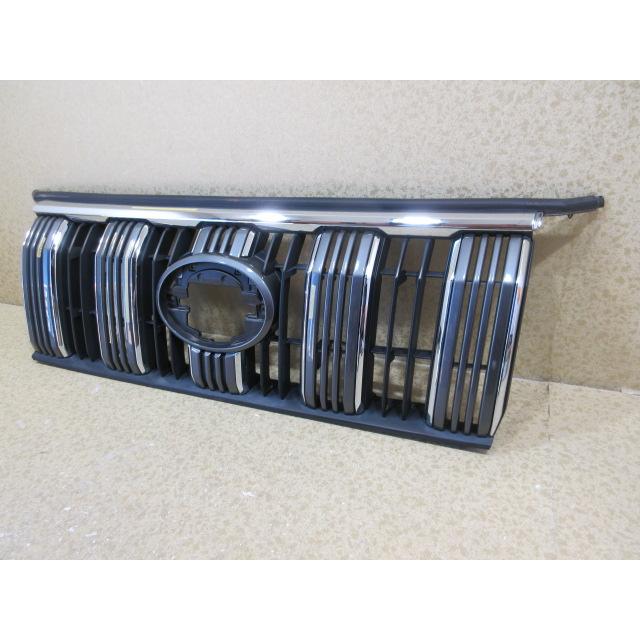 ランクルプラド　150系後期　純正　グリル一式 トヨタ ランクル プラド TRJ150W 後期 純正 フロント グリル 53111