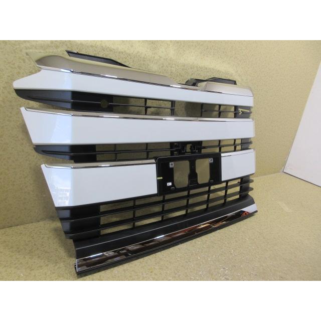 トヨタ ノア ZRWR90W MZRA90W 純正 フロント グリル 53101-V1040