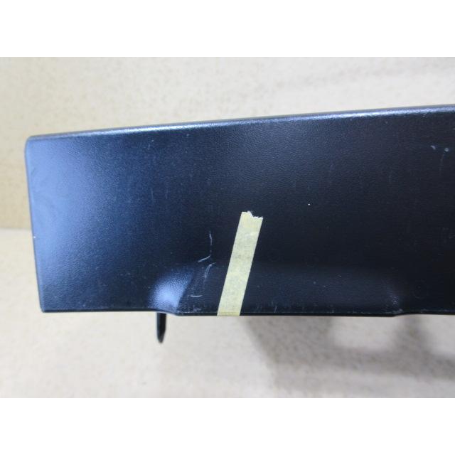 良品 トヨタ ノア ZWR90W MZRA90W 純正 フロント グリル 53101-V1020