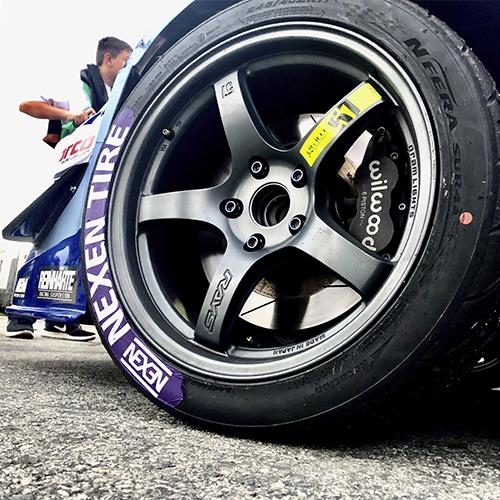 送料無料 RAYS オフィシャルステッカー レッド gramLIGHTS スポーク