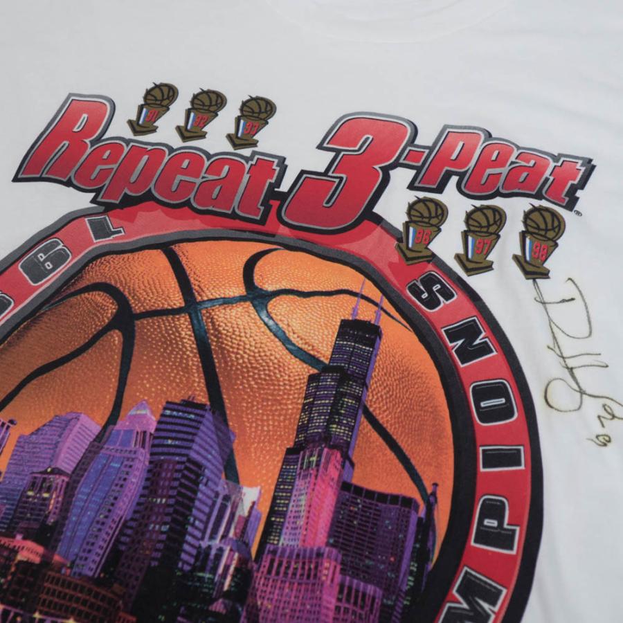 NBA ロン・ハーパー シカゴ・ブルズ Tシャツ NBAファイナル 1998 ロッカールーム Tee 1点物 直筆サイン STARTER ホワイト 2212bsg｜mlbshop｜03