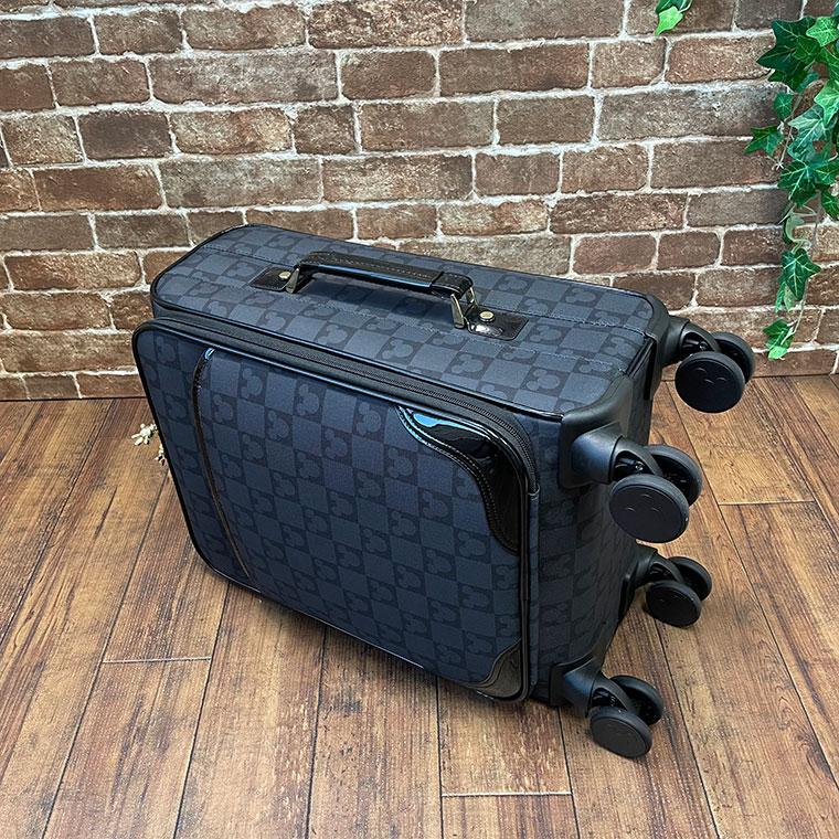 ソフト スーツケース Sサイズ 30L キャリーバッグ 軽量 女性 キャリー