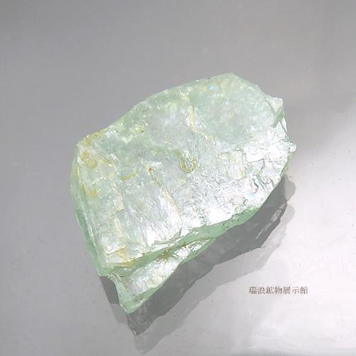 フォスフォフィライト Phosphophyllite 鉱物標本 結晶質 宝石の国で注目 超貴重品 ボリビア 瑞浪鉱物展示館 6015_3