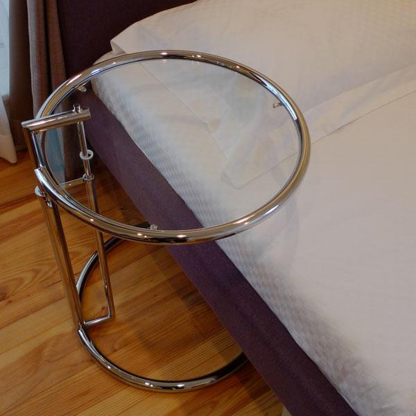 アイリーン・グレイ 国内在庫 E1027 サイドテーブル Eileen Gray