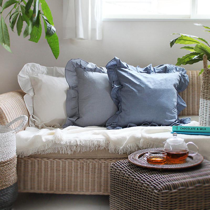 アンティークモノグラム  ブルー　ボーダー　クッションカバー　フリル アンティークモノグラム ブルーボーダークッションカバーフリル