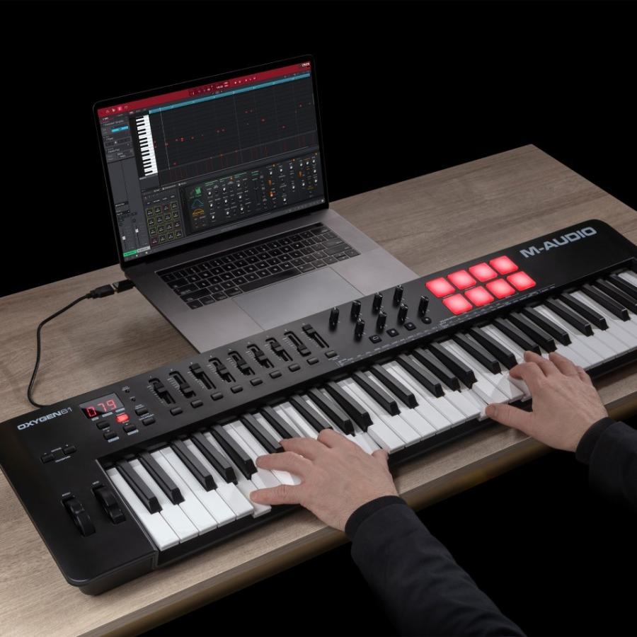M-Audio Oxygen 61 MKV/61鍵 midiキーボード Amazon | M-Audio USB MIDIキーボード 61鍵 8パッド ・8ノブ・9