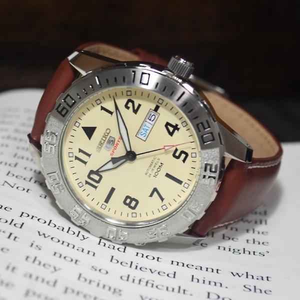 Seiko 5 セイコー5 スポーツ ダイバーズ 海外モデル 逆輸入 自動巻き
