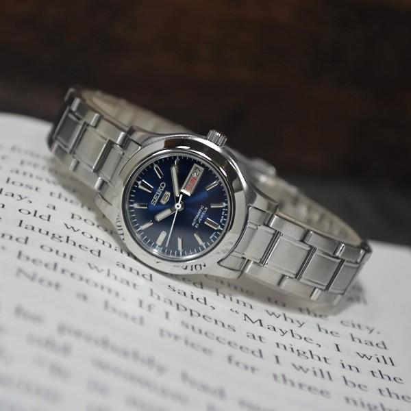 〈美品〉 SEIKO5 自動巻き　ネイビー　新品バンド交換済み Seiko 5 セイコー 逆輸入 セイコー5 革ベルト メンズ 自動巻き