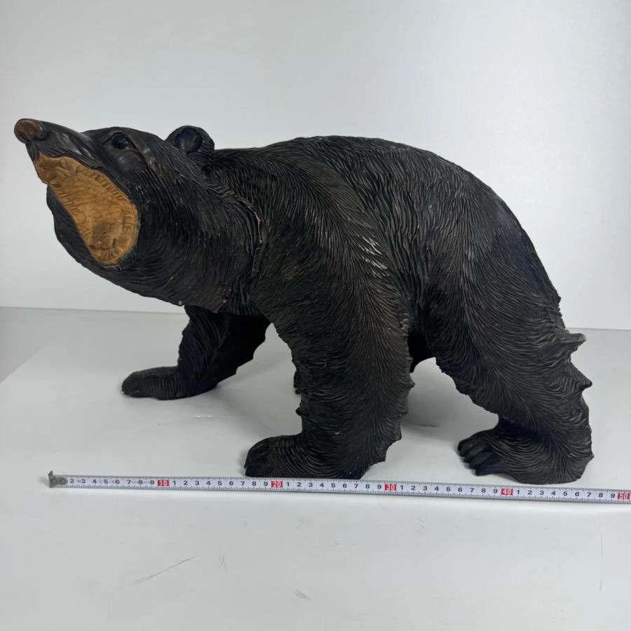 北海道伝統工芸 迫力ある木彫りの熊 作家銘あり 置物 長約48cm 刻