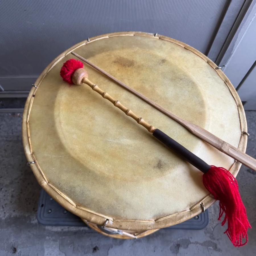 韓国伝統楽器 チャンゴ（杖鼓） バチ付き 木製 約43cm×高さ48cm カバー