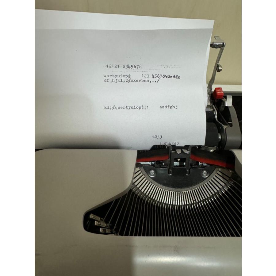 完動品 ROYAL FUTURA 800 ロイヤル タイプライター フトゥーラ 1958