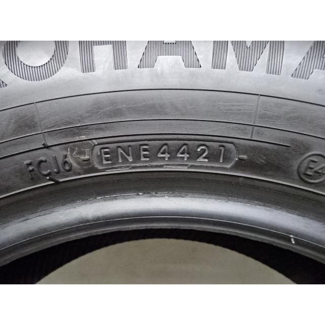 M-475(送料無料/代引きOK)ランクS 中古 美品 バリ溝 185/70R14 YOKOHAMA iceGUARD iG60 2021年 8.5〜9分山 スタッドレス 4本SETの画像