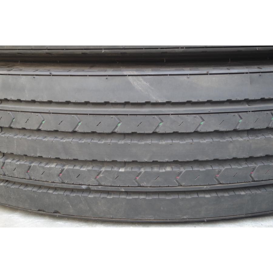 A-461(直接引き取り限定)ランクN ほぼ新品 イボ少しあり 275/80R22.5 151/148J ダンロップ SP330 2025年 夏タイヤ 8本SET トラックの画像