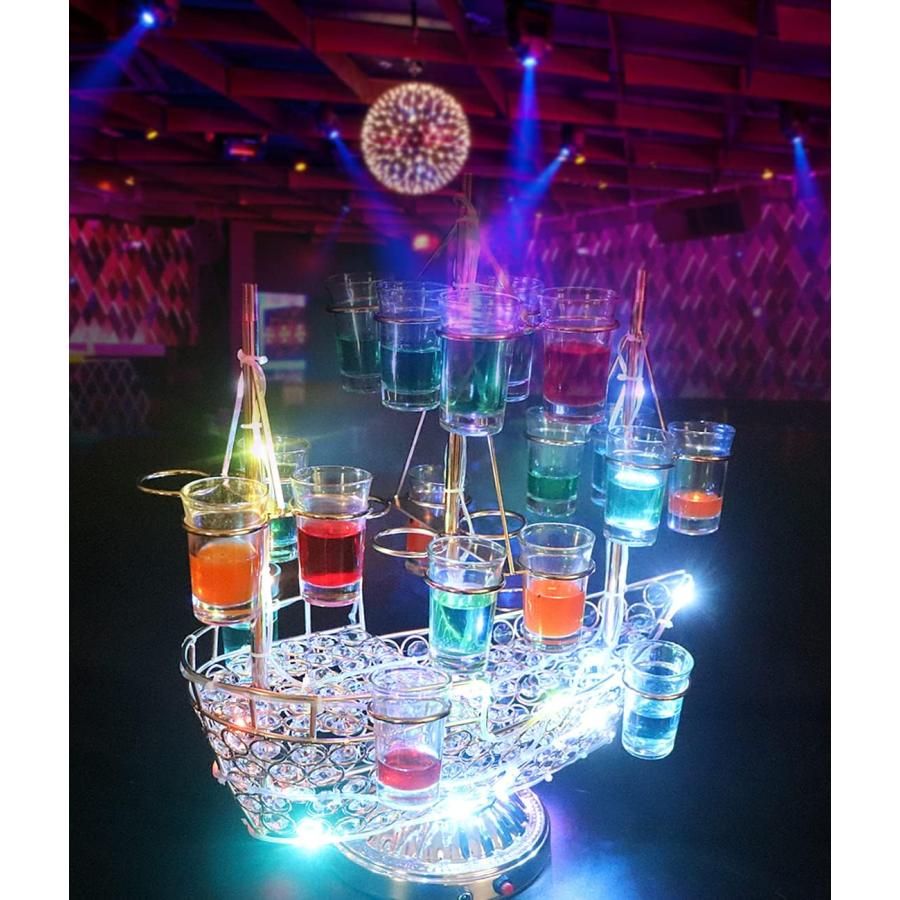 LEDグラスホルダー LED酒ボトルの表示棚 ホルダー 船 酒グラススタンド カクテルグラスホルダー 24カップ 自動カラーチェンジ 装飾 グラスは含まれませんの画像