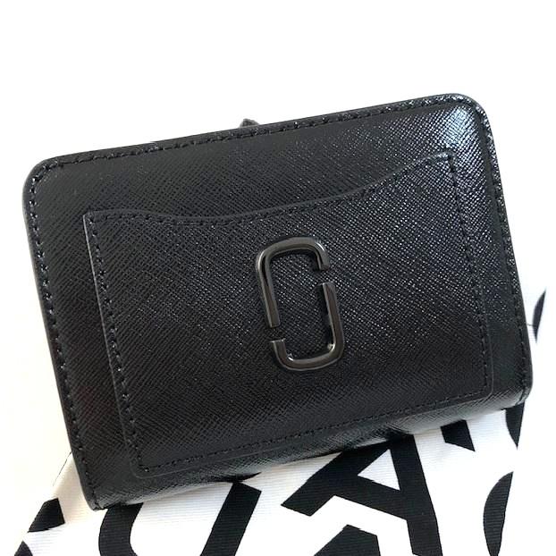 4千円お値引きしました マーク・ジェイコブス♡iPad ケース⭐レア MARC JACOBS（マーク・ジェイコブス） サフィアーノ レザー ウォレット