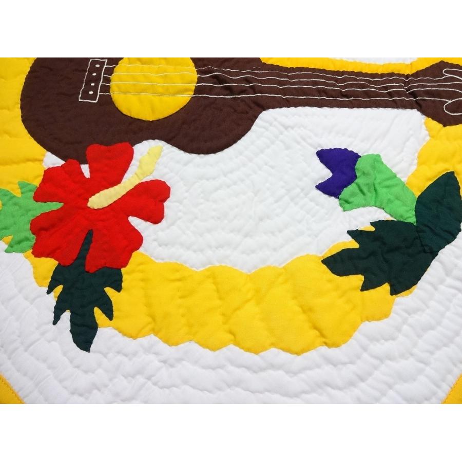 ハワイアンキルトタペストリー/壁掛け/ウクレレMC : Moana Pua