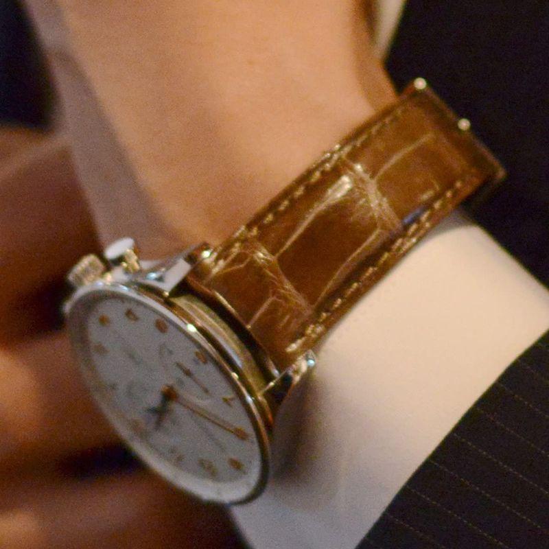 ウルトラ！ CASSISカシス ワニ革 時計ベルト 裏面防水 ADONARA CAOUTCHOUC SHINY アドナラカウチックシャイニー 18mm 【Z3578050498】(19831円)