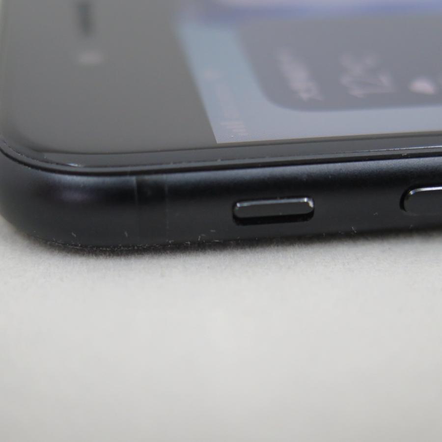 iPhone SE 2 第2世代 64GB ブラック docomo SIMロック解除済中古品