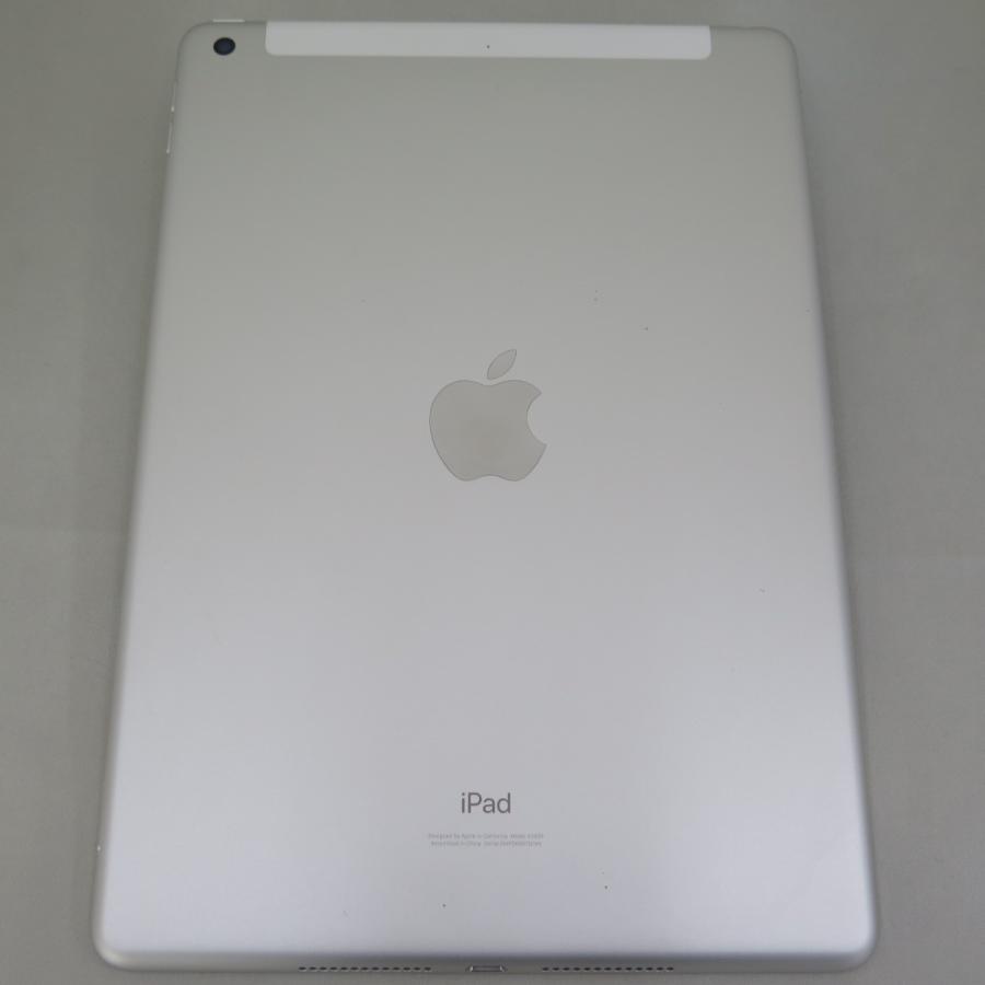 iPad 8 Wi-Fi＋Cellular 32GB シルバー 第8世代 docomo SIMロック解除
