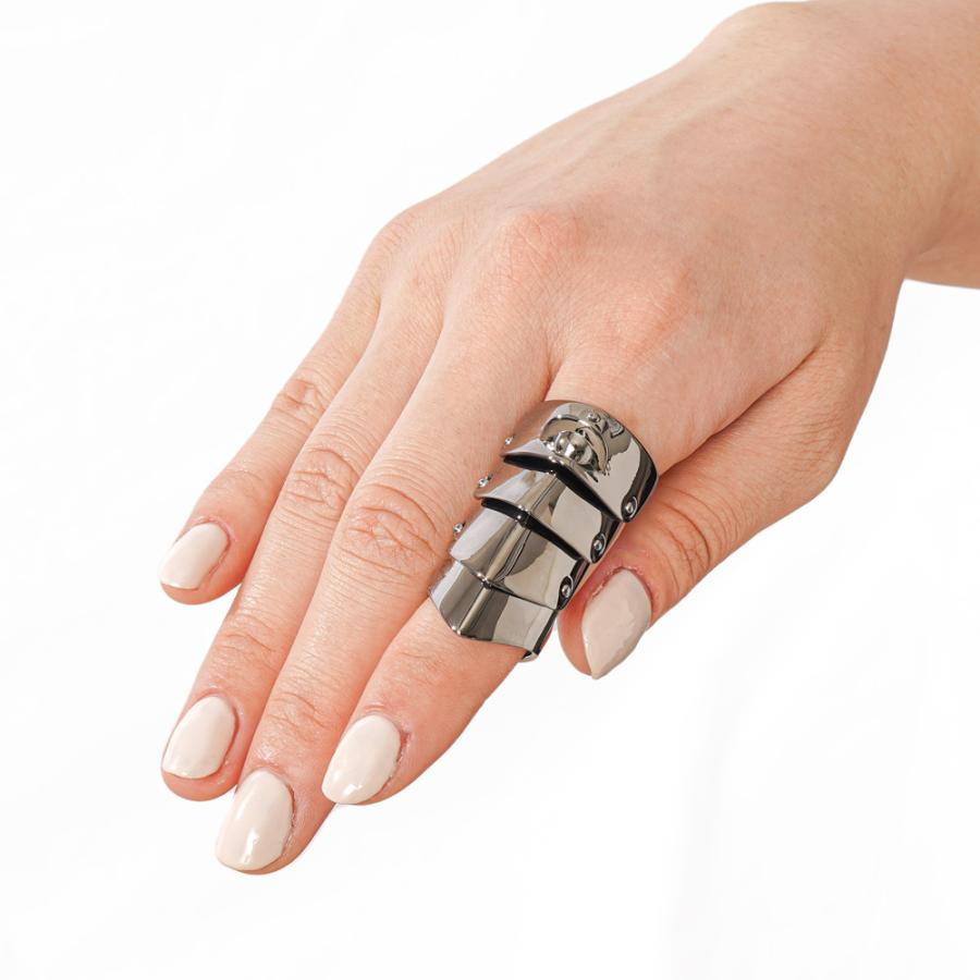 Vivienne Westwood ヴィヴィアンウエストウッド ARMOUR RING Vivienne Westwood ヴィヴィアンウエストウッド ARMOUR RING